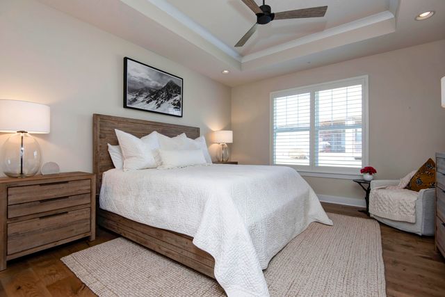 3717 E Hutcheson Avenue, Springfield, MO 65802