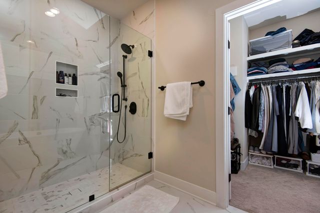 3717 E Hutcheson Avenue, Springfield, MO 65802