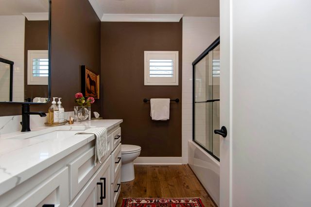 3717 E Hutcheson Avenue, Springfield, MO 65802