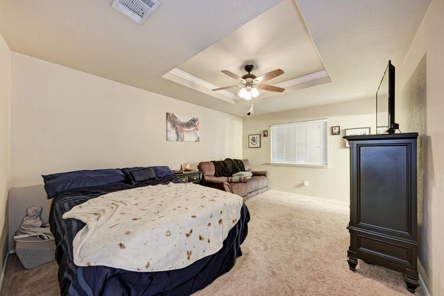 305 Creek Ledge DR, Hutto, TX 78634