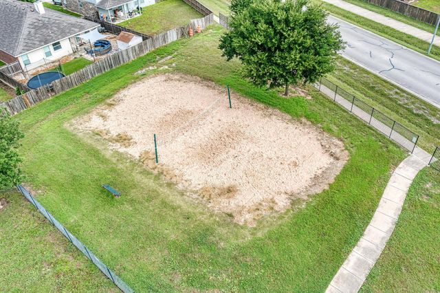 305 Creek Ledge DR, Hutto, TX 78634