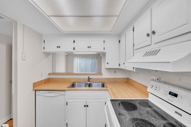 2530 E North Street Unit 11B, Greenville, SC 29615