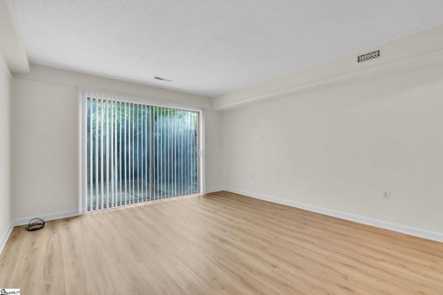 2530 E North Street Unit 11B, Greenville, SC 29615