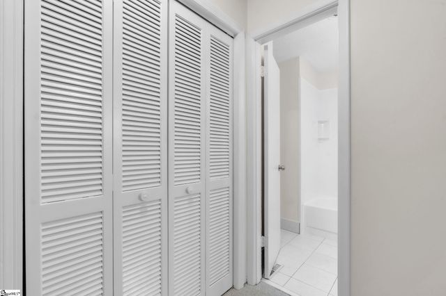 2530 E North Street Unit 11B, Greenville, SC 29615