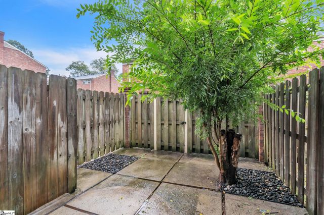 2530 E North Street Unit 11B, Greenville, SC 29615