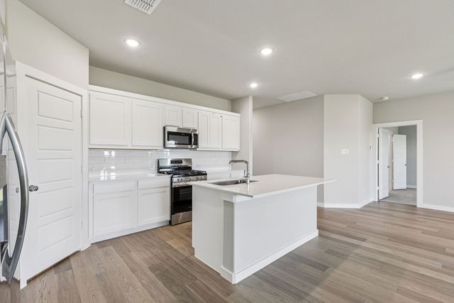 1517 Sugarberry Lane, Alvarado, TX 76009