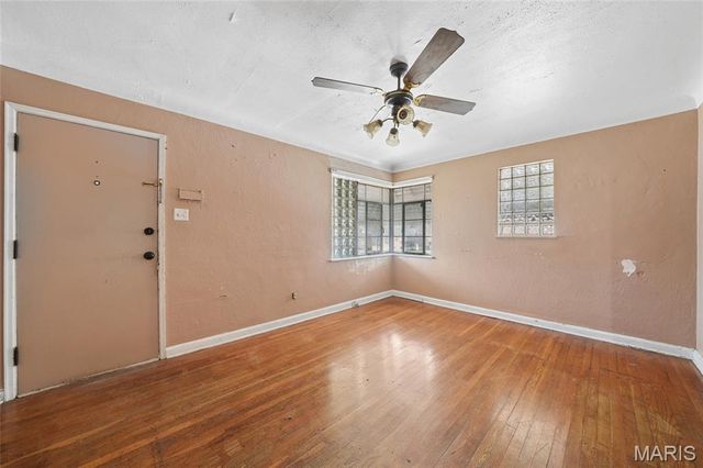 6949 Claremore Drive, St Louis, MO 63121