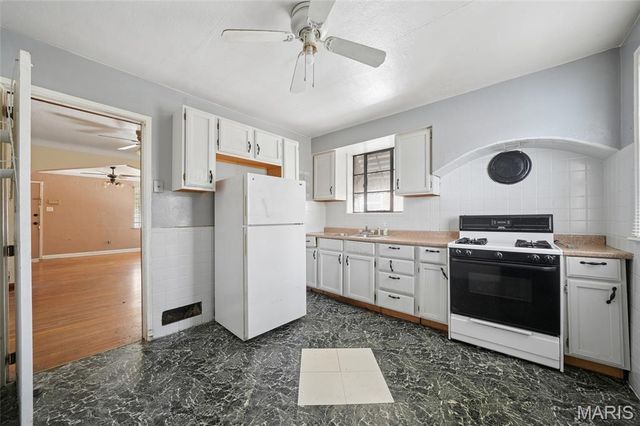 6949 Claremore Drive, St Louis, MO 63121