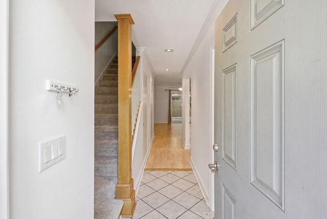 321 Lapwing Lane, Mount Pleasant, SC 29464