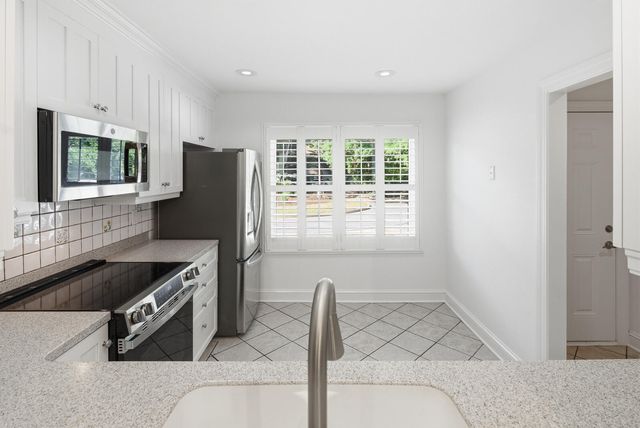 321 Lapwing Lane, Mount Pleasant, SC 29464