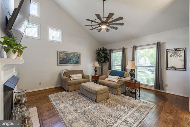 43 WOODLAWN TER, Fredericksburg, VA 22405