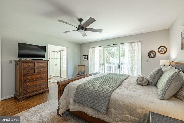43 WOODLAWN TER, Fredericksburg, VA 22405