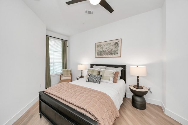 15635 Memorial Drive 277, Houston, TX 77079