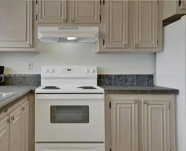 4047 NW 16th Street 403, Lauderhill, FL 33313