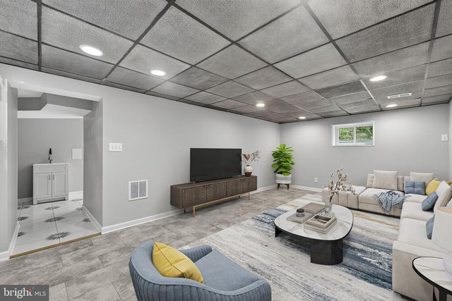 7009 COLD SPRING LN, Alexandria, VA 22306