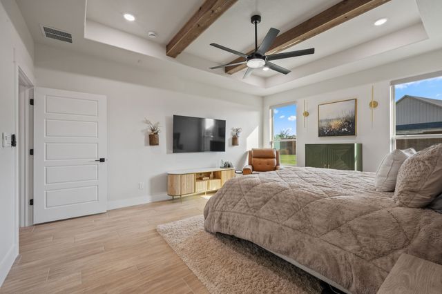 2516 Birchwood Drive, Granbury, TX 76049