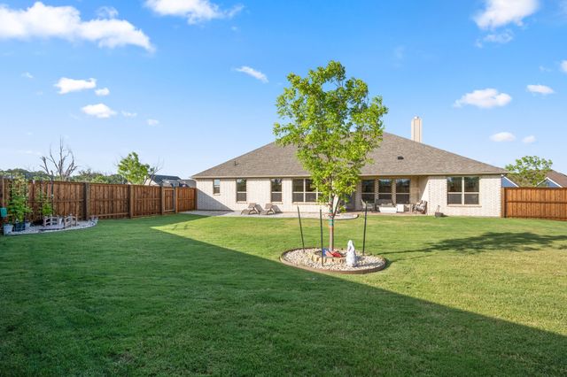 2516 Birchwood Drive, Granbury, TX 76049