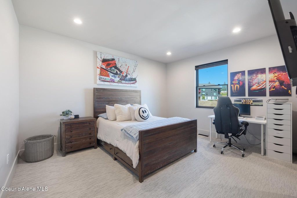 2992 W LUMBER LN, Coeur d'Alene, ID 83814 photo 33