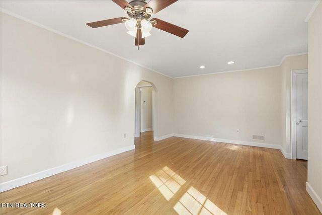 2445 Kennington Rd, Knoxville, TN 37917