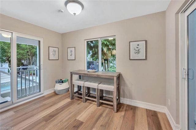 180 6th AVE S 3, Naples, FL 34102