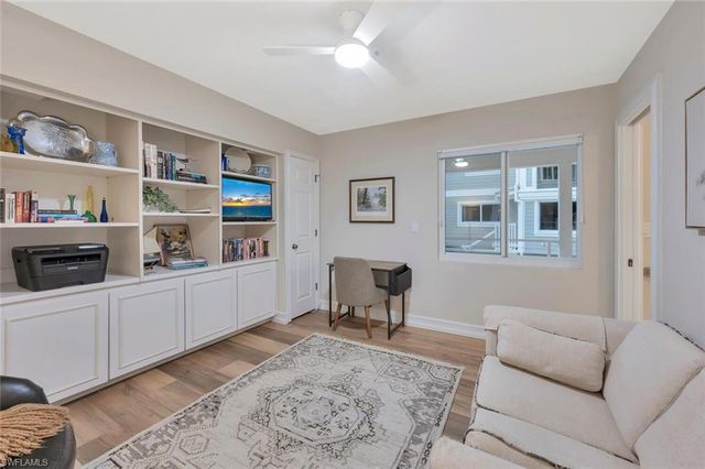 180 6th AVE S 3, Naples, FL 34102