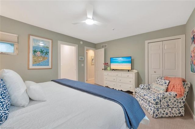 180 6th AVE S 3, Naples, FL 34102