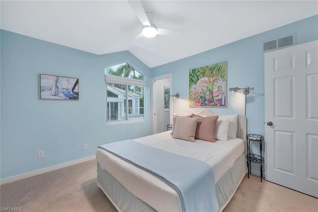 180 6th AVE S 3, Naples, FL 34102