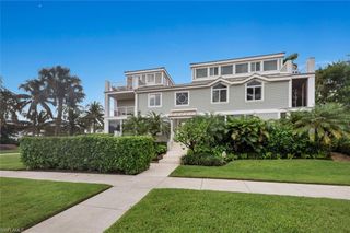180 6th AVE S 3, Naples, FL 34102