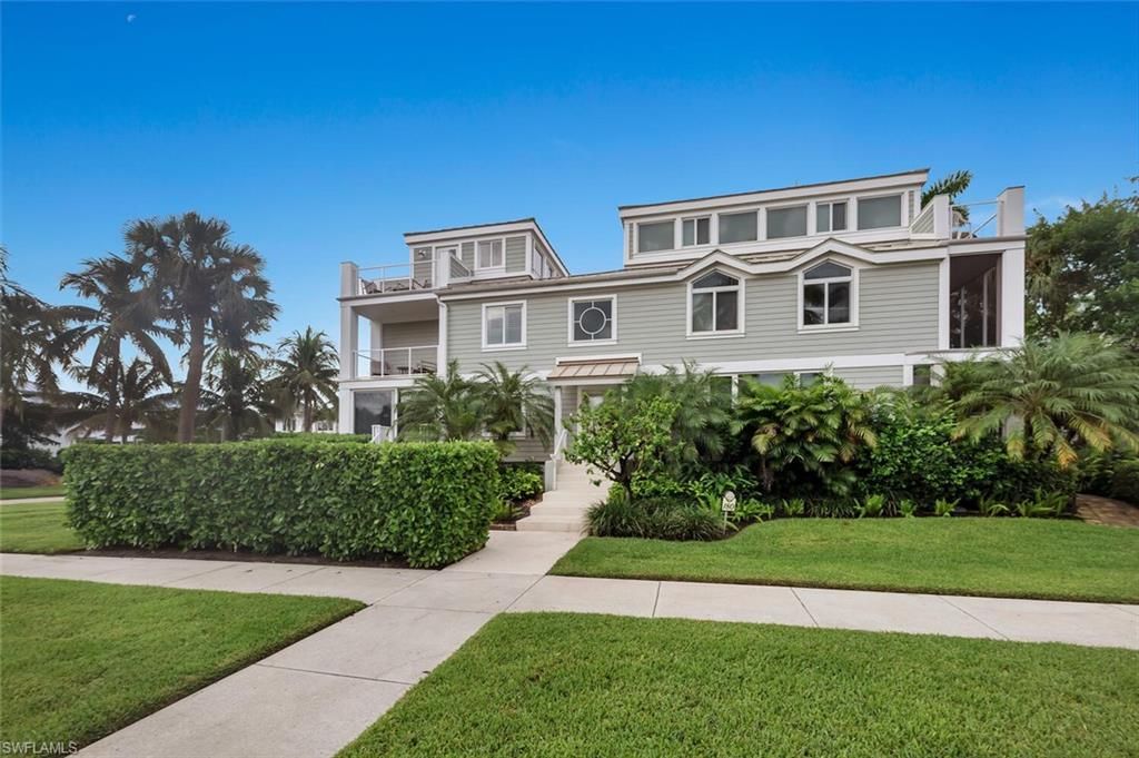 180 6th AVE S 3, Naples, FL 34102
