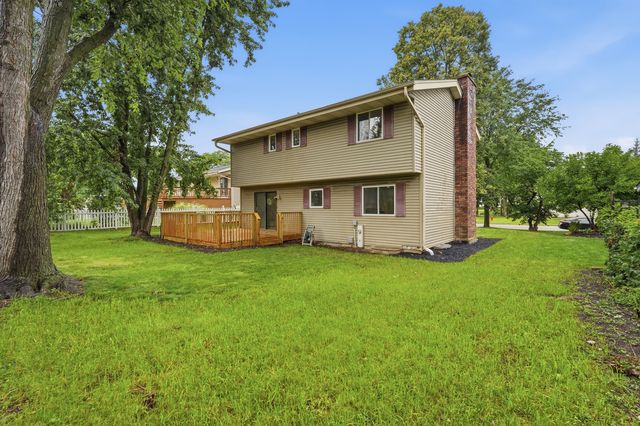 1134 Pinehurst Lane, Schaumburg, IL 60193