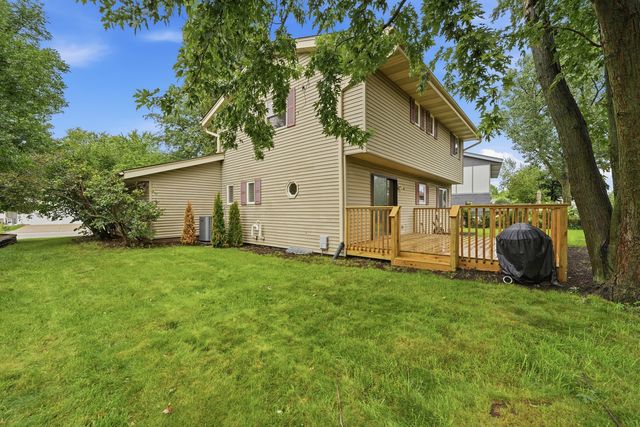 1134 Pinehurst Lane, Schaumburg, IL 60193