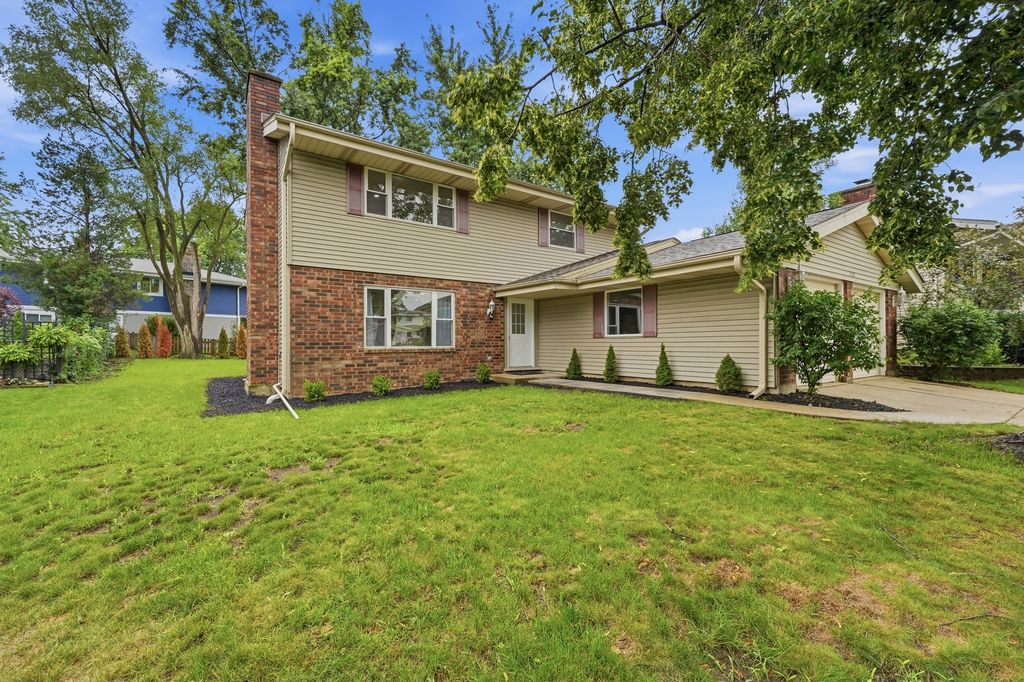 1134 Pinehurst Lane, Schaumburg, IL 60193