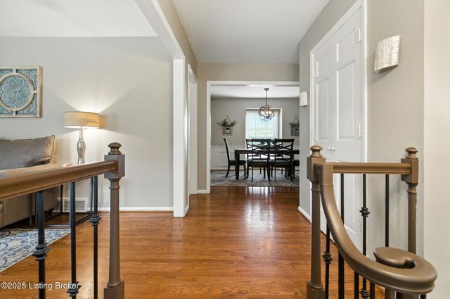 8303 Huntsman Trail, Louisville, KY 40291