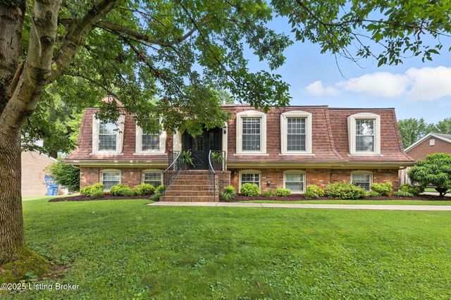 8303 Huntsman Trail, Louisville, KY 40291