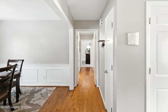 8303 Huntsman Trail, Louisville, KY 40291