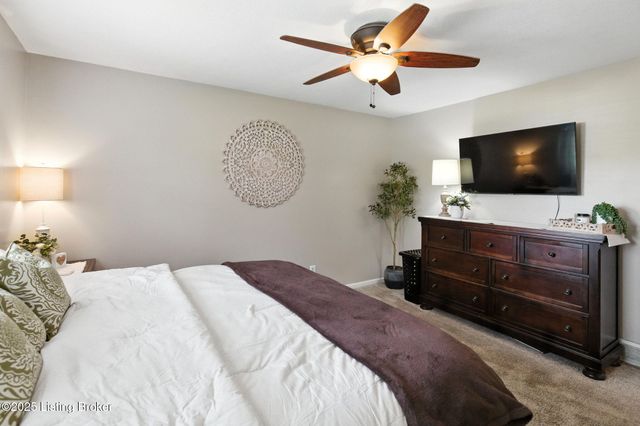 8303 Huntsman Trail, Louisville, KY 40291