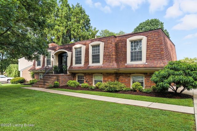 8303 Huntsman Trail, Louisville, KY 40291