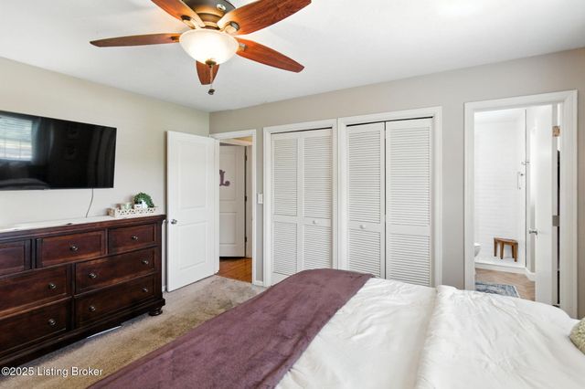 8303 Huntsman Trail, Louisville, KY 40291