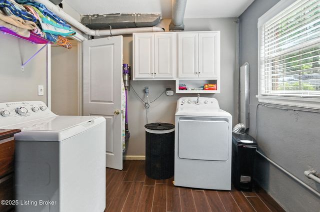 8303 Huntsman Trail, Louisville, KY 40291
