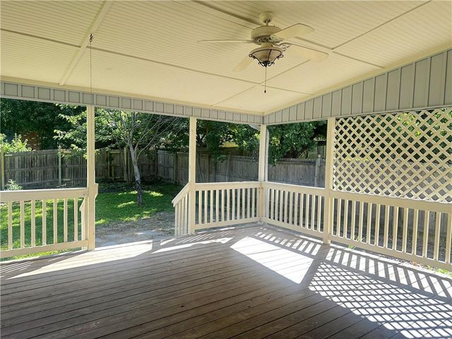 9102 W 81st Terrace, Overland Park, KS 66204