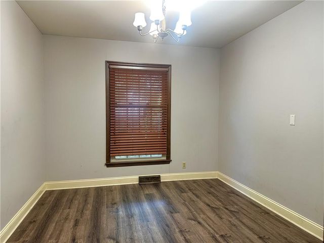 9102 W 81st Terrace, Overland Park, KS 66204