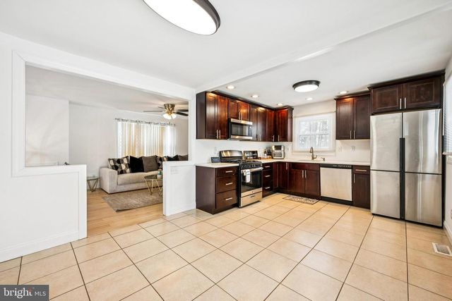 201 MANAHAWKIN TRL, Browns Mills, NJ 08015