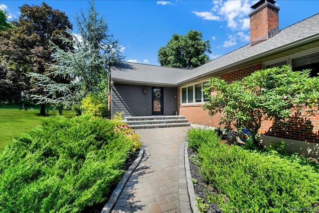 236 Westlake Drive, Valhalla, NY 10595