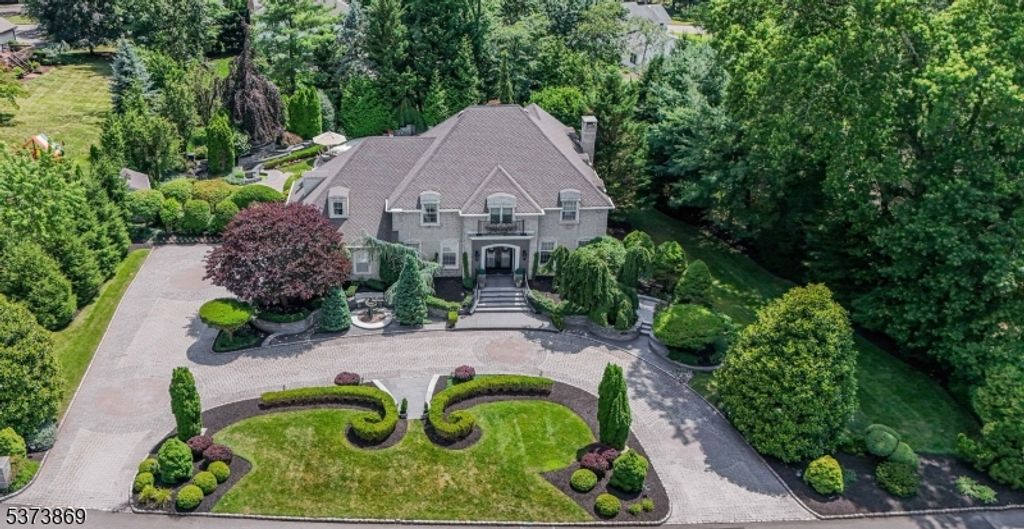 22 Fawn Drive, Montville Twp., NJ 07045