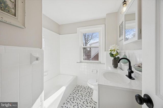 346 BRIGHTON TER, Holmes, PA 19043