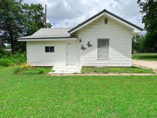 1831 7th Avenue NE, Miami, OK 74354
