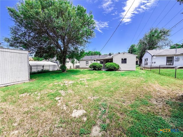 2611 Jackson Drive, Gatesville, TX 76528