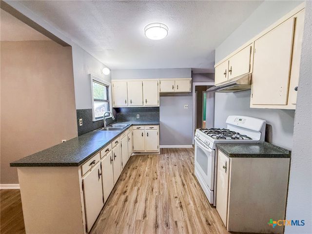 2611 Jackson Drive, Gatesville, TX 76528