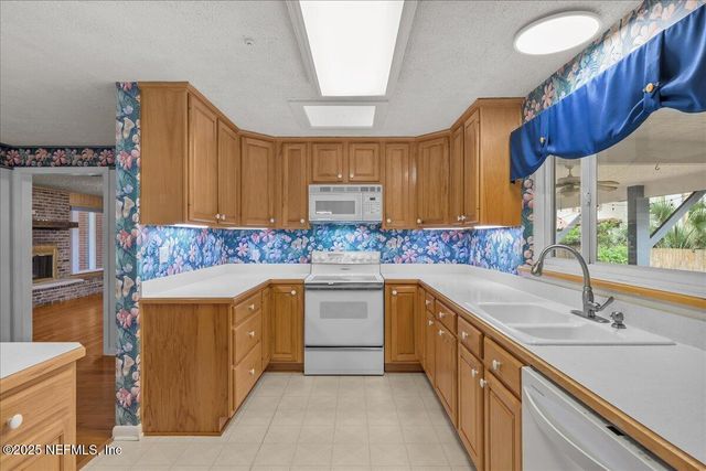 1461 WENTWORTH Avenue, Jacksonville, FL 32259