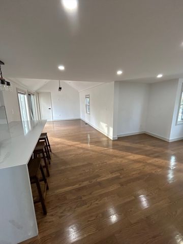 38 North Main St, Middleton, MA 01949